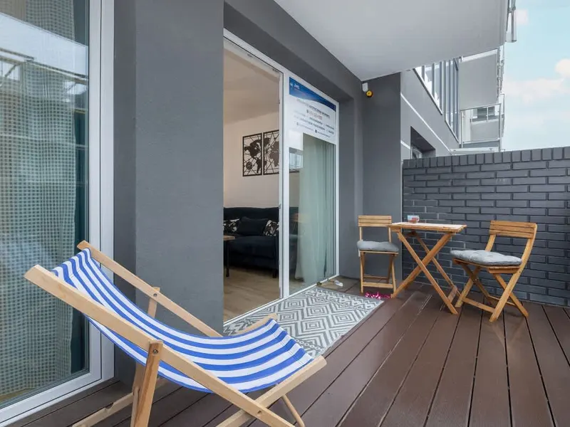 Komfortowy Apartament z Tarasem | Blisko Plaży, Parking – zdjęcie 3