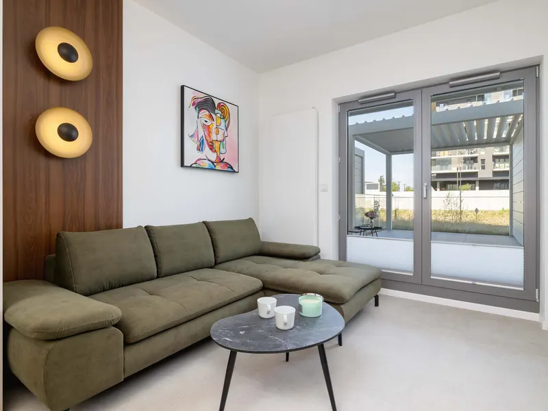 Komfortables Studio mit Balkon | Parkplatz und Fitnessstudio – Foto 1