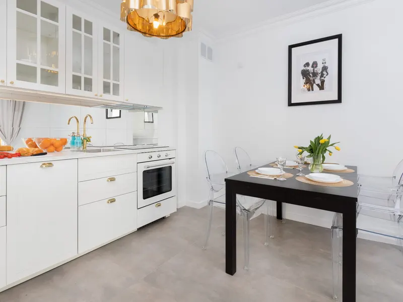Sunny Apartment with Terrace | Parking and Workspace – photo 5