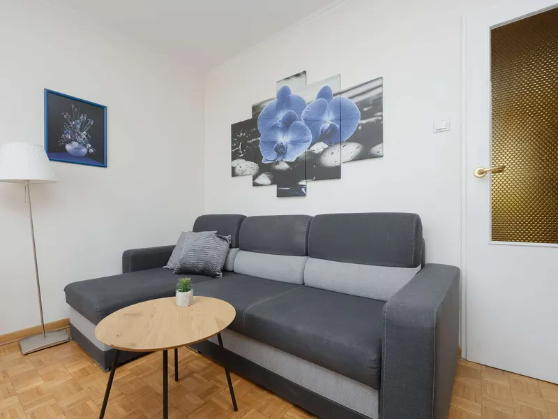 Spacious Apartment on Saska Kepa | Balcony | 2 Bedrooms – photo 1