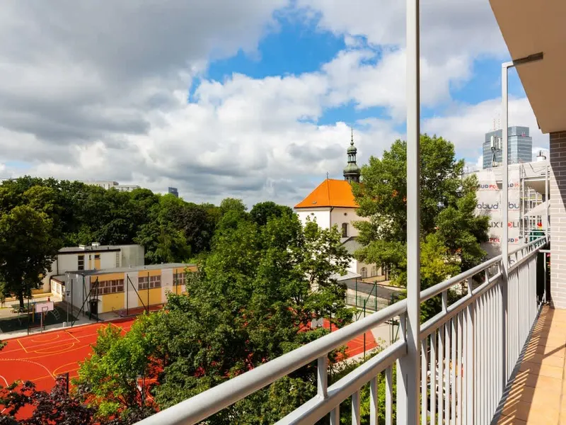 Spacious Apartment with Balcony | 2 Bedrooms | Close to the City Centre – photo 5