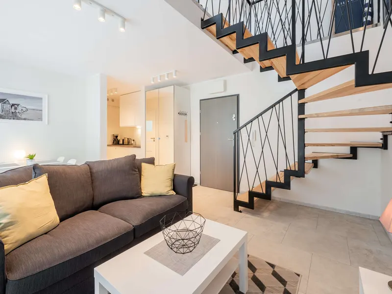 Sonnige Wohnung mit Hochparterre | Parkplatz, Balkon und 500 m zum Strand – Foto 1