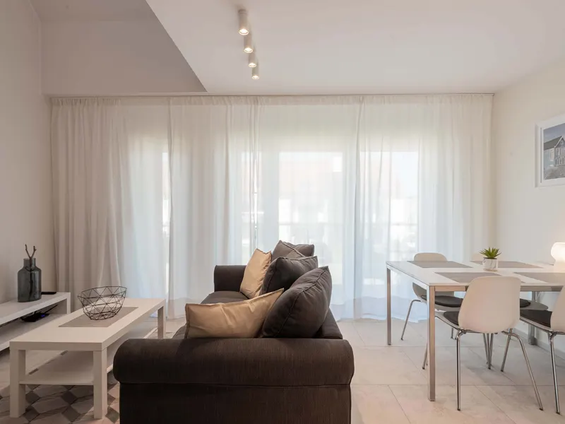 Sonnige Wohnung mit Hochparterre | Parkplatz, Balkon und 500 m zum Strand – Foto 5