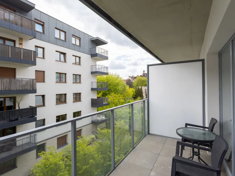 Stilvolles Studio mit Balkon | Direkt neben dem Park | 1,5 km zum Marktplatz – Foto 4