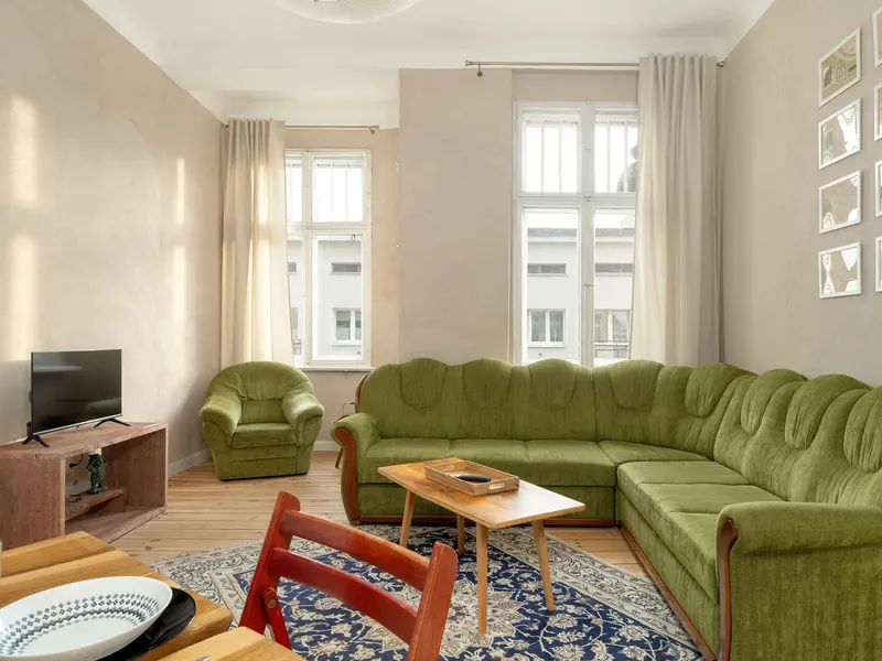 Geräumige Wohnung | 2 Balkone | Nähe MTP – Foto 2