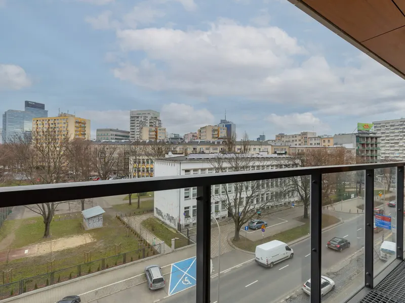 Stylish Apartment | Balcony, Air Conditioning, Close to Center – photo 3