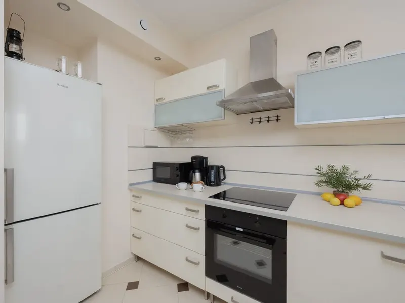 Geräumiges Apartment | Klimaanlage und Arbeitsraum – Foto 3