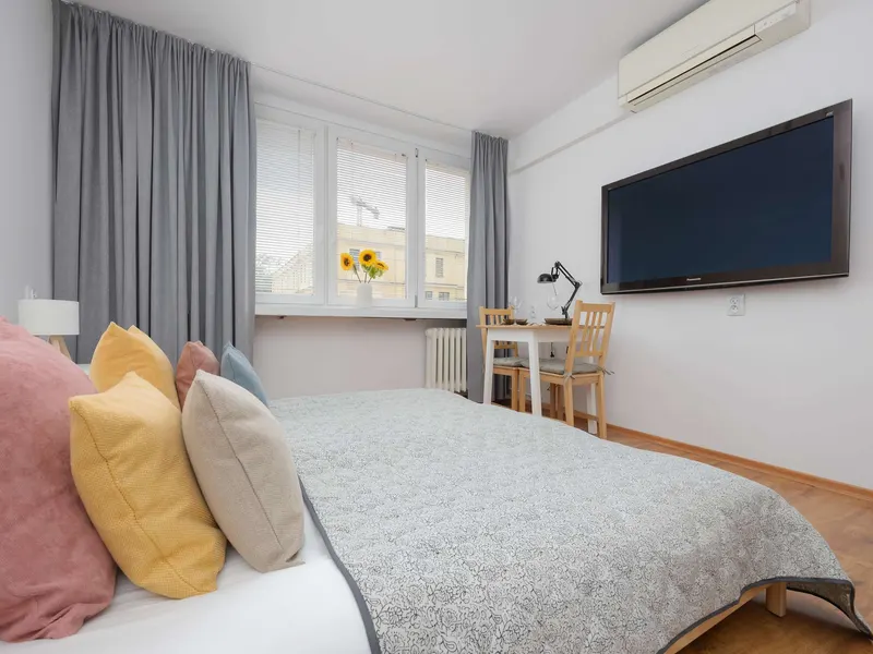 Funkcjonalne Studio w Centrum | Klimatyzacja | Blisko Metra – zdjęcie 5
