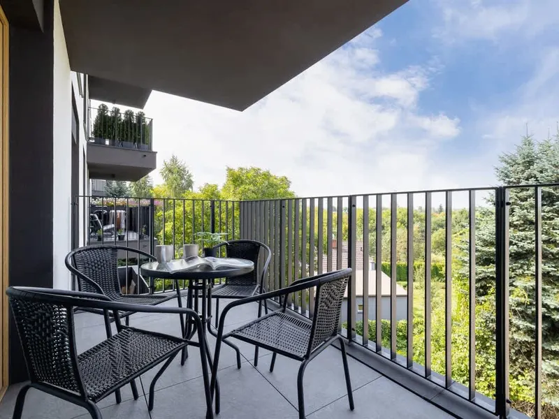 Sunny Apartment | Parking and Workspace – photo 4