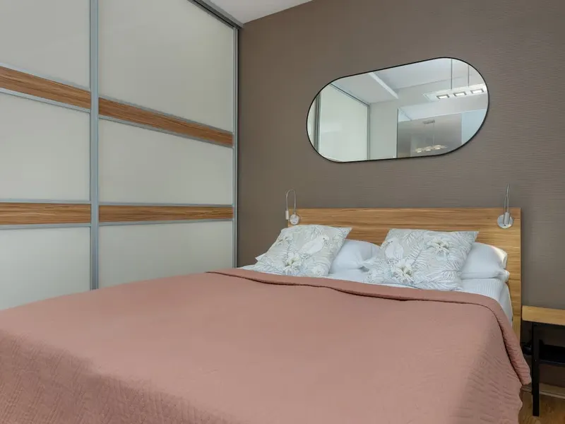 Gemütliche Wohnung im Zentrum | Parkplatz und Arbeitsraum – Foto 1