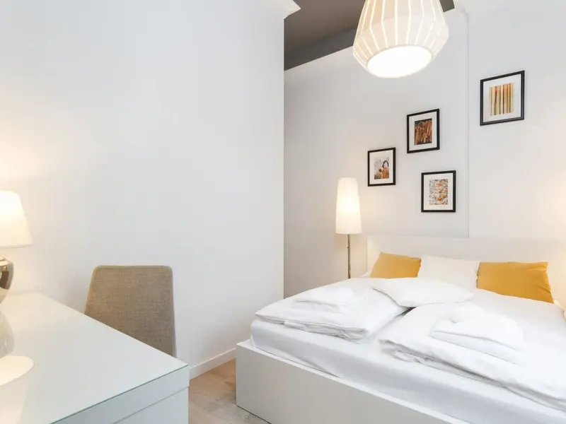 Modernes Apartment | Parkplatz & Arbeitsraum – Foto 2
