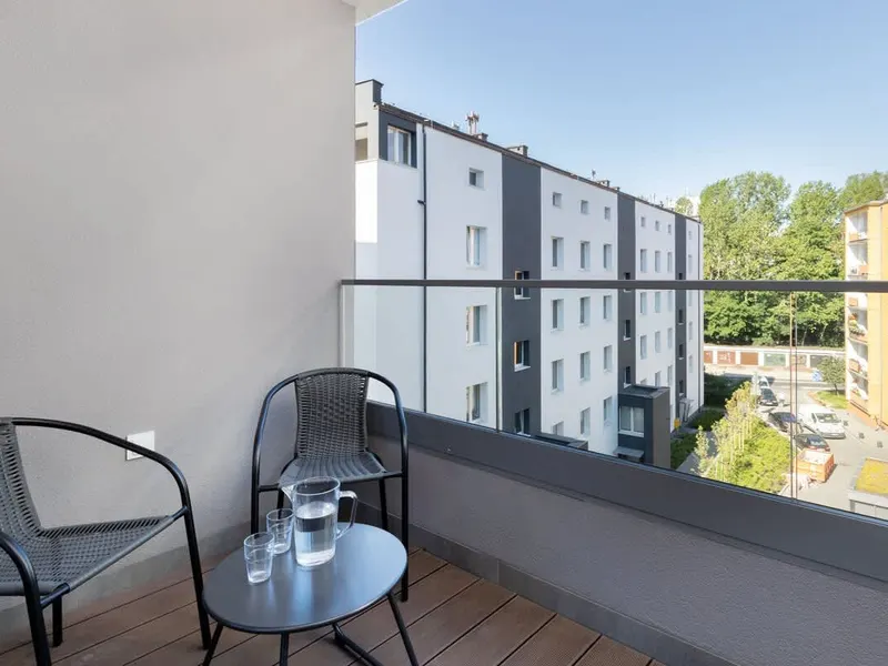 Modern Apartment | Balcony and 850 m to the Beach – photo 3