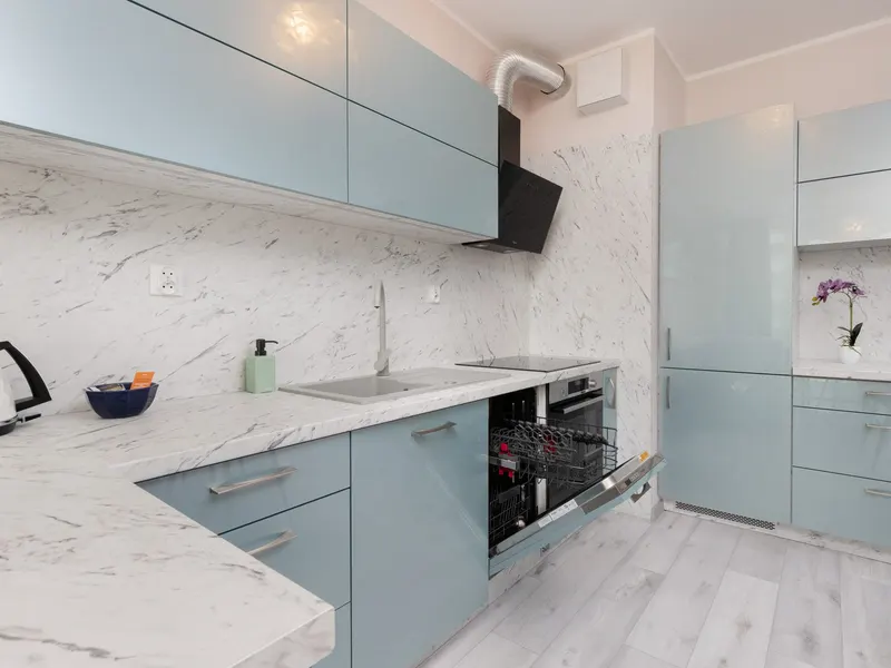 Stylowy Apartament w Centrum Gdyni | Balkon i Parking – zdjęcie 4