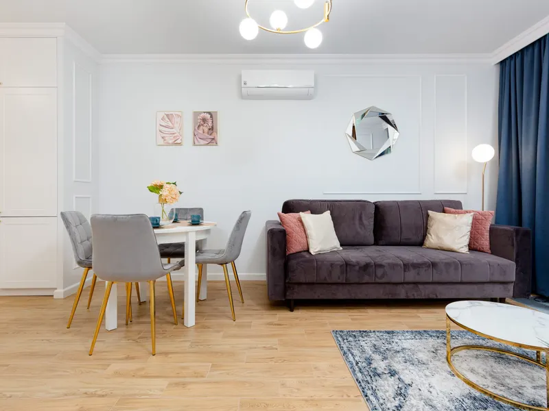 Modernes Appartement mit Klimaanlage | Balkon und Parkplatz – Foto 1