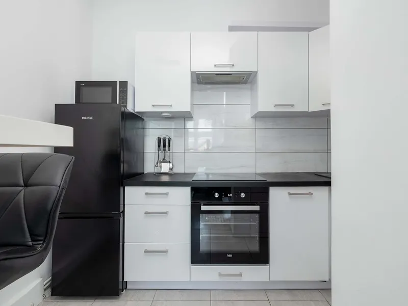 Jasny Apartament | Klimatyzacja i Parking w Centrum – zdjęcie 3