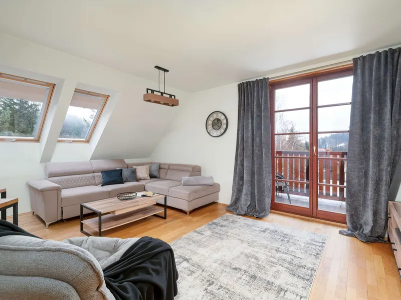 Klimatyczny Apartament dla 8 Osób | Parking, Balkon – zdjęcie 2