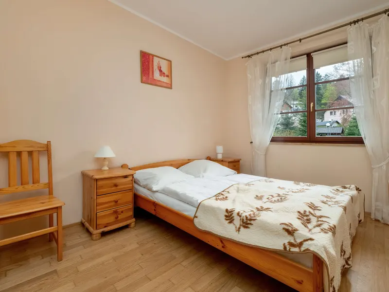 Spacious Apartment | Two Bedrooms, Balcony and Parking – photo 2
