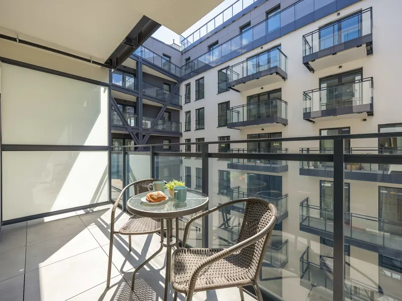 Family Studio in Praga | Balcony and Smart TV – photo 4