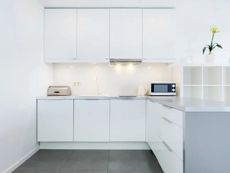 Nowoczesny Apartament z Balkonem | Blisko Plaży – zdjęcie 3