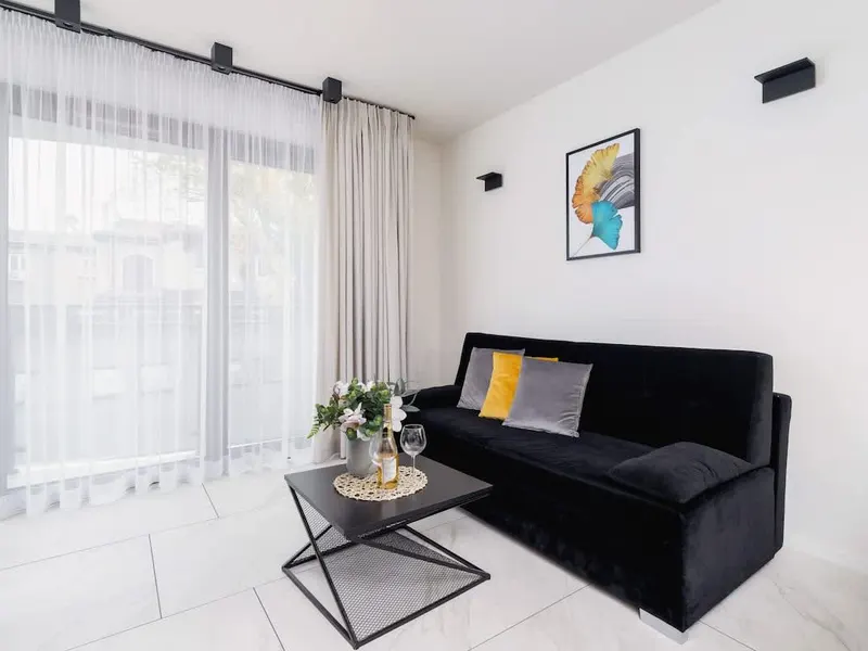 Modern Apartment in the City Centre | Balcony | Workspace – photo 1