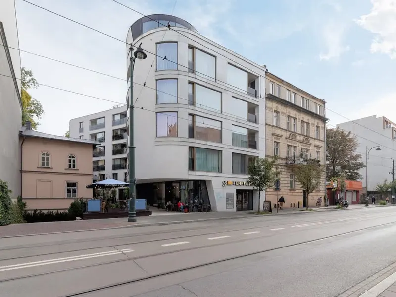 Modern Apartment in the City Centre | Balcony | Workspace – photo 3