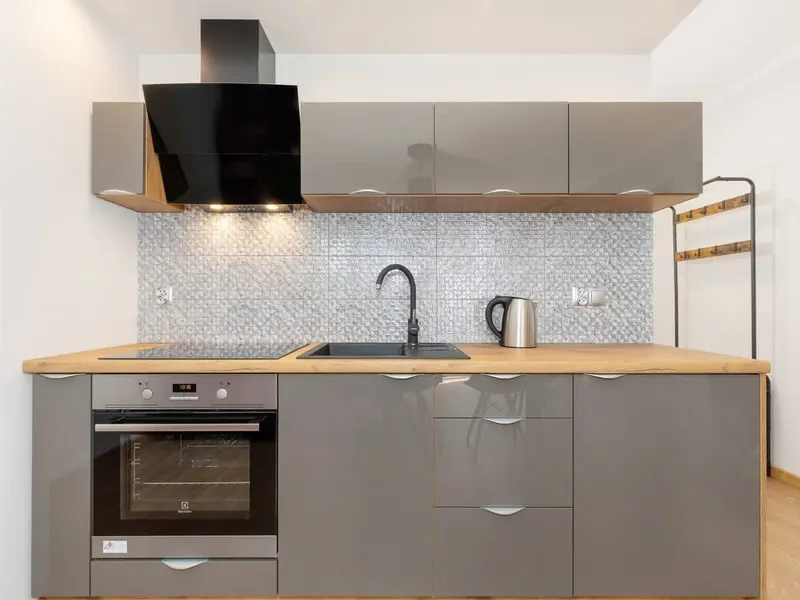 Przestronny Apartament | Parking i Balkon w Centrum – zdjęcie 2