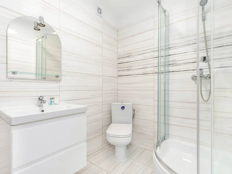 Przestronny Apartament | Parking i Balkon w Centrum – zdjęcie 5