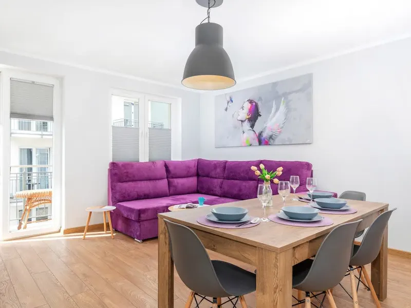 Przestronny Apartament | Parking i Balkon w Centrum – zdjęcie 1
