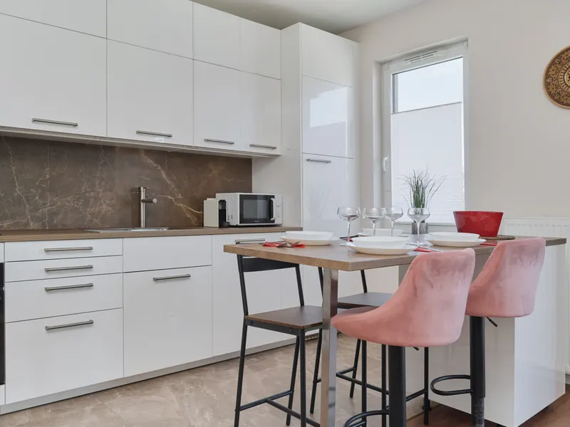 Przestronny Apartament | Balkon, Parking, Biurko – zdjęcie 4
