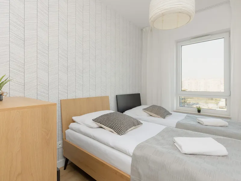 Cozy Apartment with Balcony | Parking in Garage – photo 4