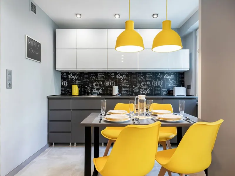 Stilvolle Wohnung mit Balkon | Arbeitsplatz – Foto 3