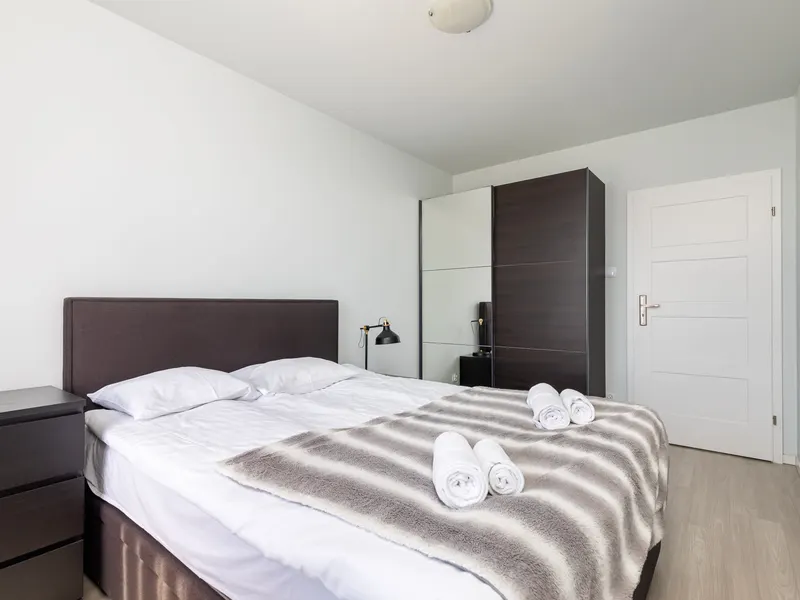 Stylowy Apartament z Balkonem | Parking w Garażu – zdjęcie 3