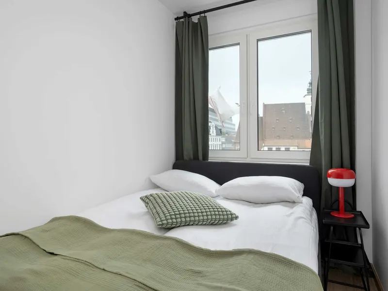 Przestronny Apartament | 3 Sypialnie | w sercu Wrocławskiego Rynku – zdjęcie 2