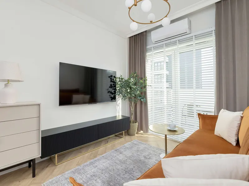 Stilvolles Appartement mit Balkon | Parkplatz | Klimatisierung – Foto 5