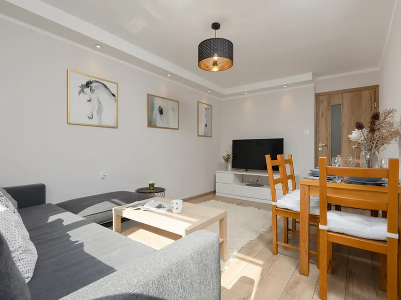 Comfortable Apartment in the Center | Balcony and Air Conditioning – photo 3