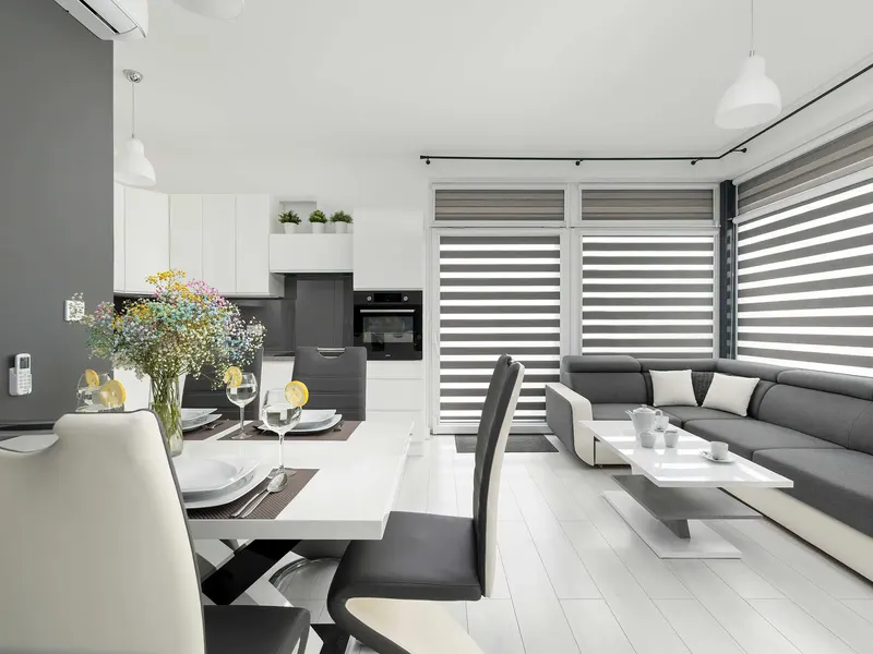 Komfortable Wohnung | Parkplatz, Schwimmbad, Balkon – Foto 1