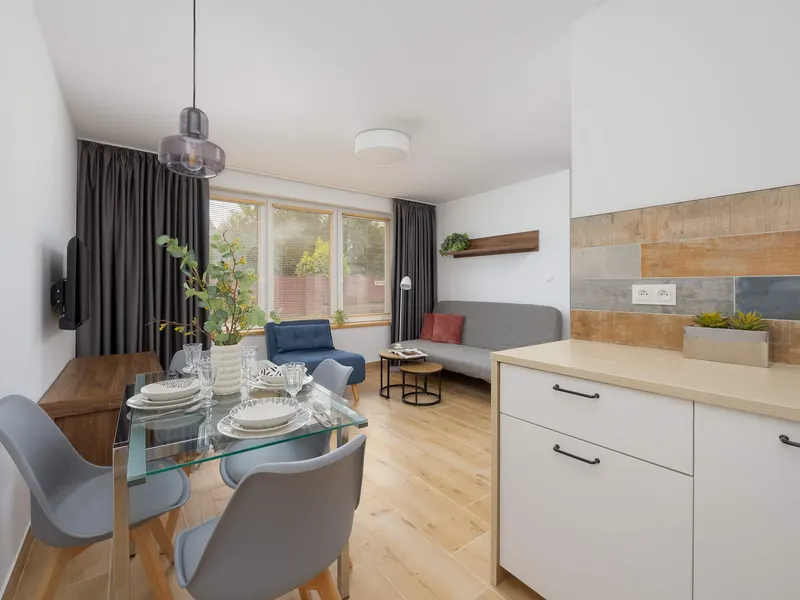 Klimatyczny Apartament na Bielanach | Parking i Miejsce do Pracy – zdjęcie 3