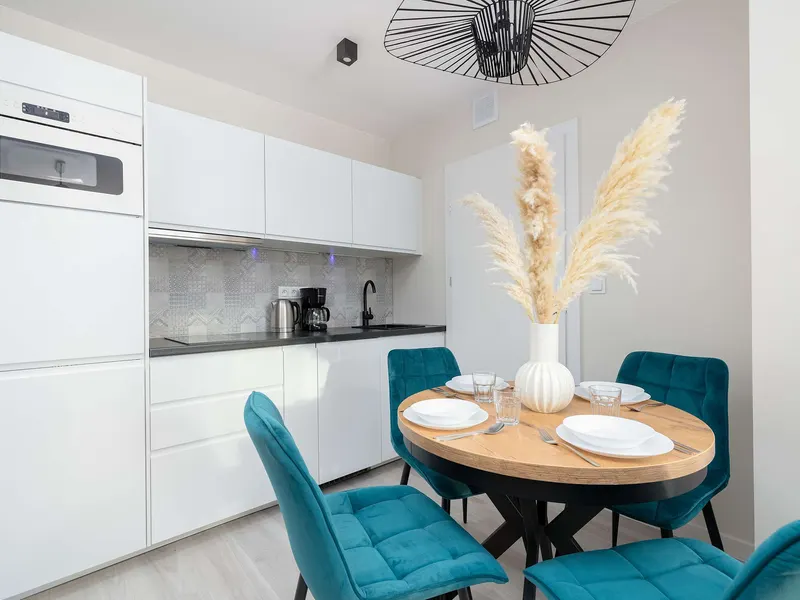 Jasny Apartament | Blisko Plaży, Balkon, Parking – zdjęcie 3