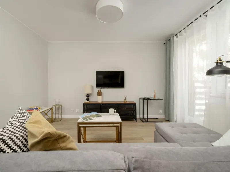 Przytulny Apartament | 2 Balkony | Miejsce do Pracy – zdjęcie 4