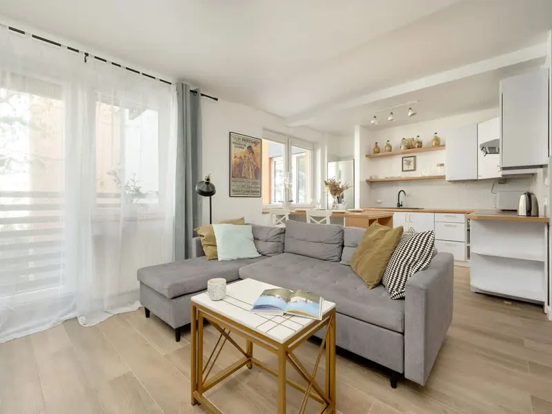 Przytulny Apartament | 2 Balkony | Miejsce do Pracy – zdjęcie 1