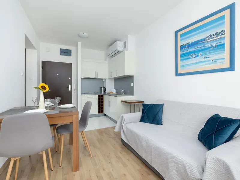 Apartment with Balcony | 180 m to the Beach – photo 1
