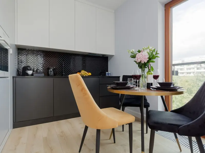 Stylish Apartment in the Center of Warsaw | Balcony – photo 3