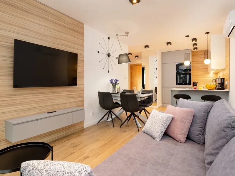 Stilvolles Apartment | Balkon, Parkplatz – Foto 5