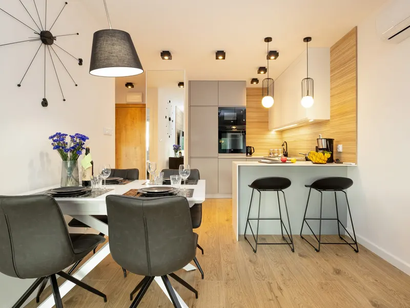 Stilvolles Apartment | Balkon, Parkplatz – Foto 4