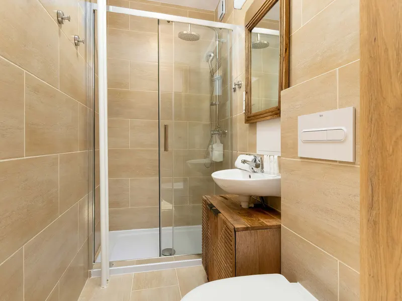 Stilvolles Studio mit Balkon | 14 Gehminuten zum Strand – Foto 4