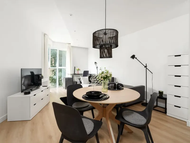 Jasne Studio w Centrum | Parking | 650 m do Rynku – zdjęcie 4