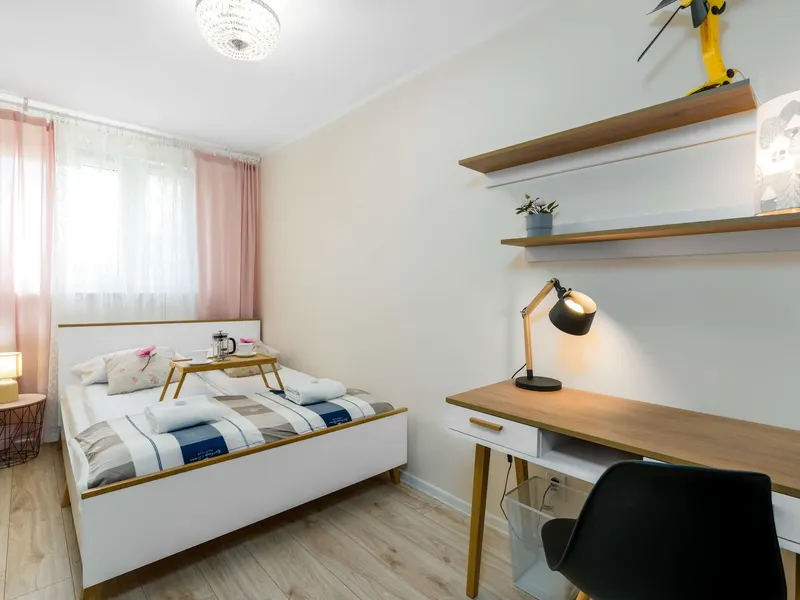Stylish Apartment with Balcony | Ideal for Remote Work – photo 2