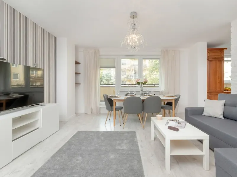 Przestronny Apartament dla 8 Osób | Balkon – zdjęcie 2