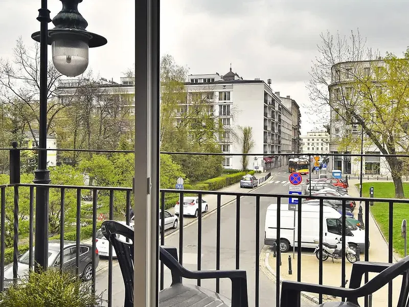 Pastellfarbene Wohnung im Zentrum | Balkon | Nähe zur Metro – Foto 4