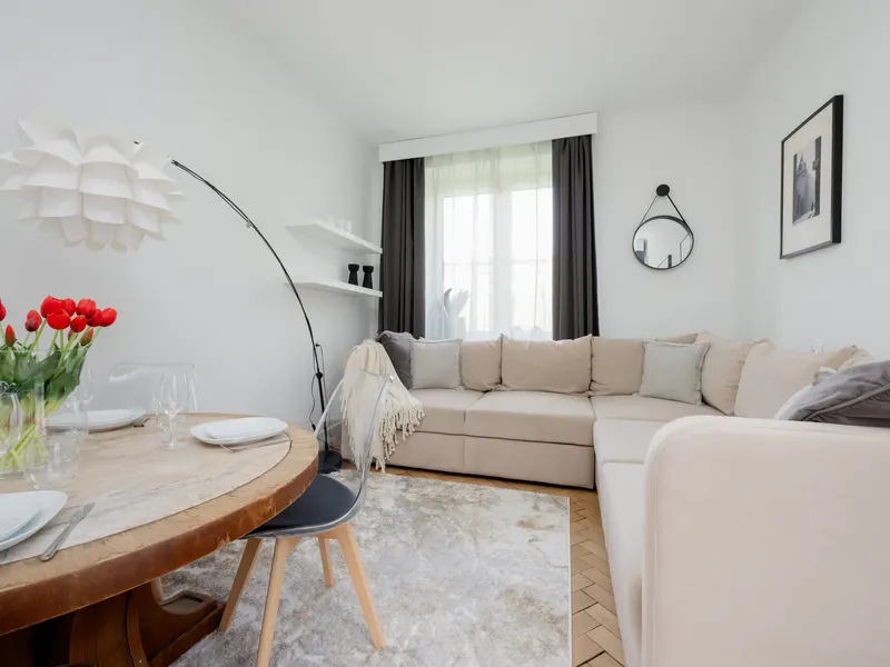 Stylish Apartment with Balcony | Close to Zoo and Workspace – photo 1